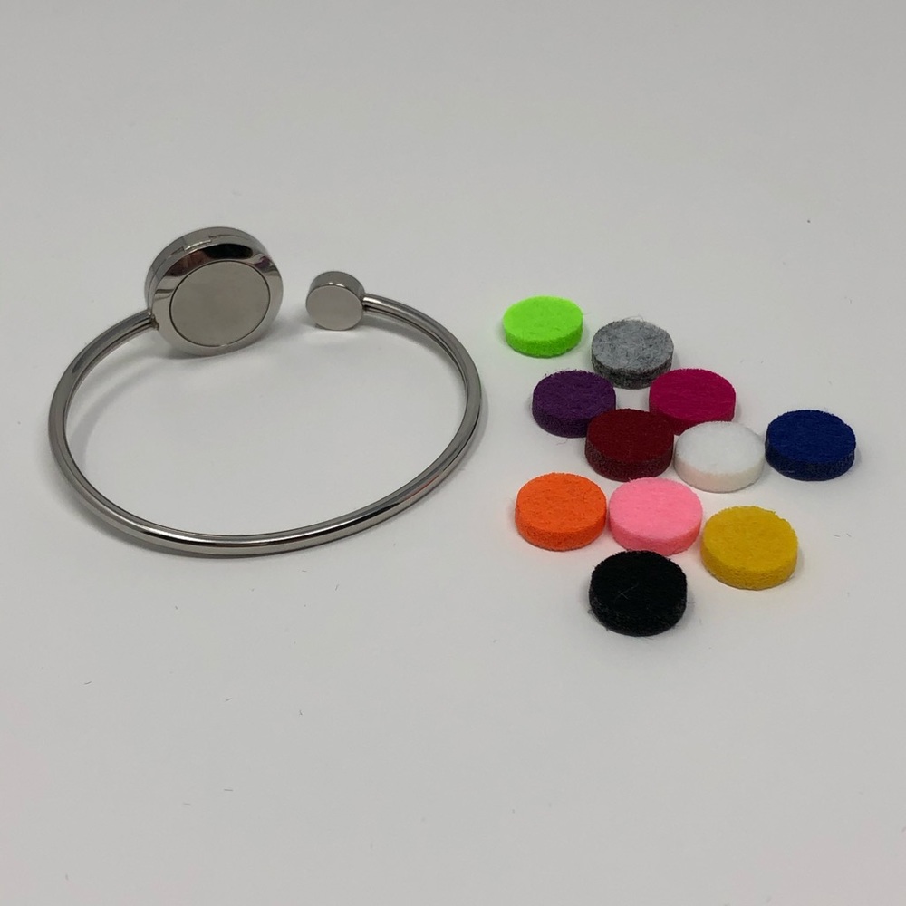 New! Aromatherapy Diffusing Lotus Bracelet - image 4